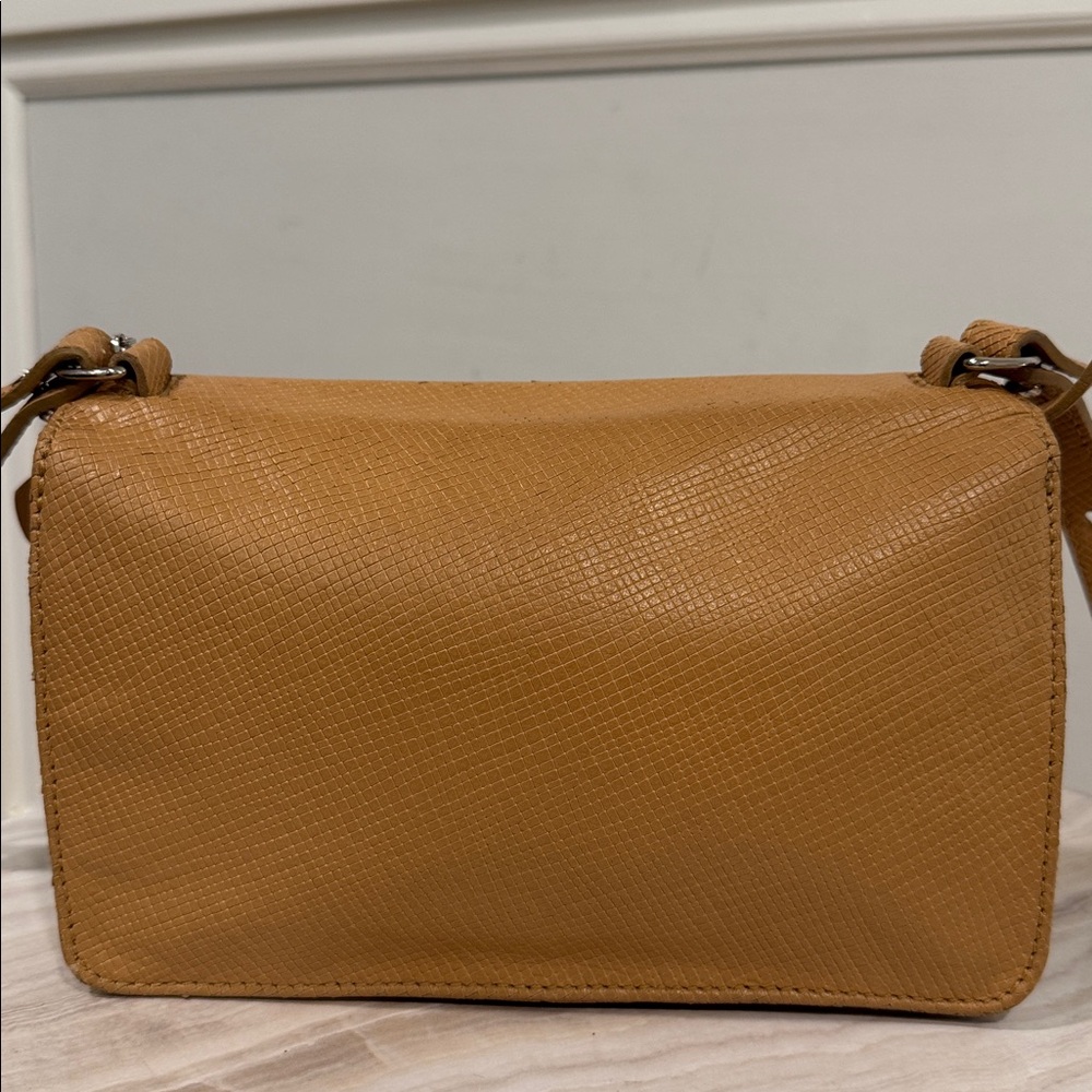Longchamp Bag Tan Pressed Leather Wallet Crossbody Bag - Picture 4 of 17